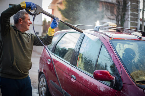 Best Roof Power Washing Services  in Alburtis, PA